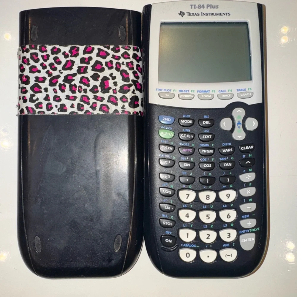 🛍️Texas Instruments TI-84 Plus Graphing Calculator - Black and Silver - Picture 10 of 13